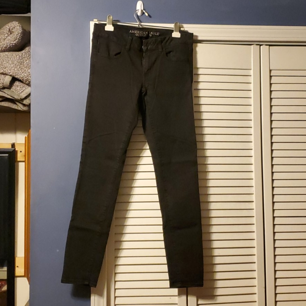American Eagle black jeggings